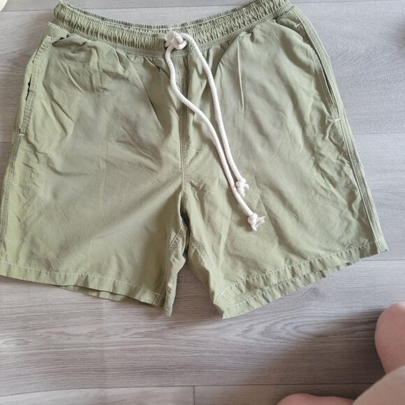 J.Crew Mens Green Elastic Waist Drawstring Shorts Back Pocket Mesh Lining Size M - Picture 1 of 4